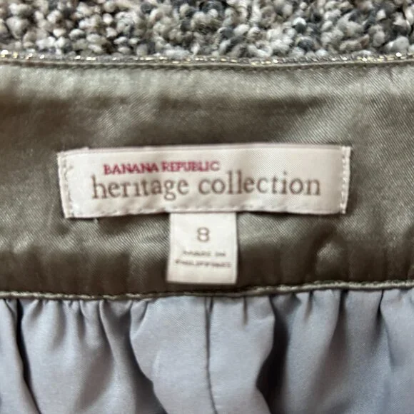 Banana Republic Heritage shiny full mini-skirt, size 8 - Picture 5 of 5